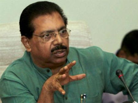 మాకే ఆ ధైర్యం: టిపై పిసి చాకో, కబడ్డీ ఆడిన నన్నపనేని