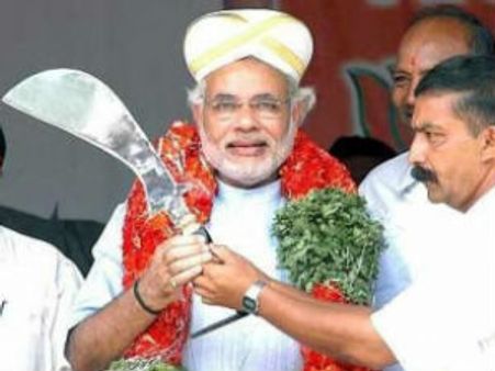 మోడీ స్పీచ్: తెలంగాణలోనూ సీమాంధ్రలోనూ ఆసక్తి