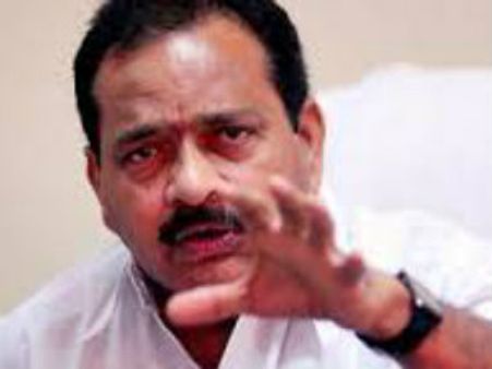 మా గ్యాస్ తీసుకుంటూ టికి మద్దతా?: మోడీకి తోట