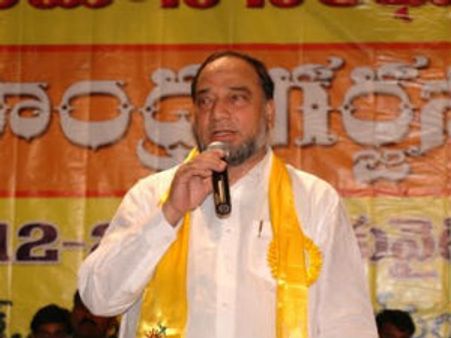 రోడ్డు ప్రమాదంలో టిడిపి నేత లాల్ జాన్ బాషా మృతి