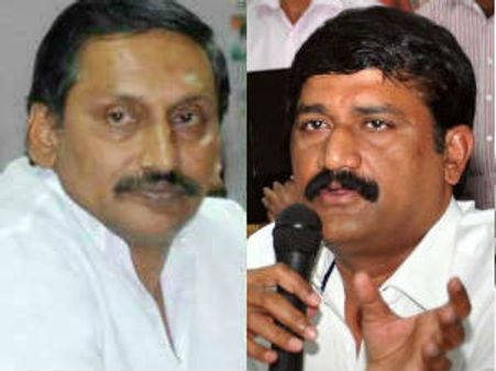 తొందరొద్దు... చర్చిస్తున్నాం: గంటాను వారించిన కిరణ్