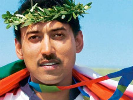 బిజెపిలోకి రాజ్యవర్ధన్, దివ్య: కాంగ్రెస్‌కు బిధురి ఝలక్