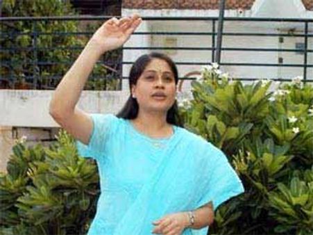 కాంగ్రెసును తిట్టా, కోపం పోయింది: రాములమ్మ