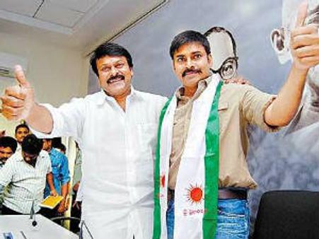 పిఆర్పీ పునరుద్ధరణ?: పవన్‌కల్యాణ్‌పై సస్పెన్స్