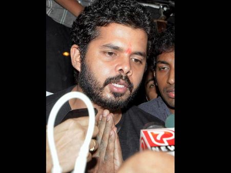 క్రీడా జీవితంలో పెద్ద ఘటన: శ్రీశాంత్, కోర్టుకెళ్లే ఆలోచన!