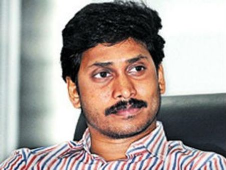 జగన్: ఛార్జీషీట్లలో రూ.1,200 కోట్ల పెట్టుబడులు!