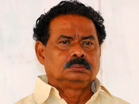 మీకు అన్నిటికి డబ్బేనా: విజయమ్మ బోనస్‌పై వీరశివా