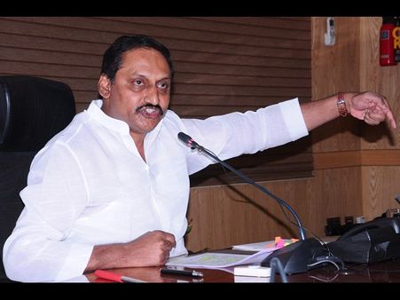 సమైక్యాంధ్ర స్టార్ బ్యాట్స్‌మన్ అవుటయ్యాడా?
