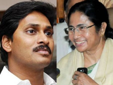  ఫోన్: మమతా బెనర్జీతోనూ వైయస్ జగన్ దోస్తీ?
