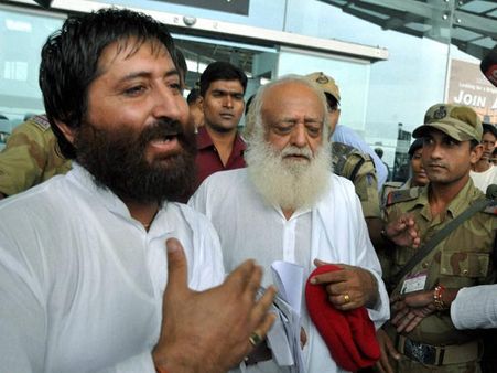 పారిపోలేదు: పత్రికల్లో ఆశారాం కుమారుడి యాడ్