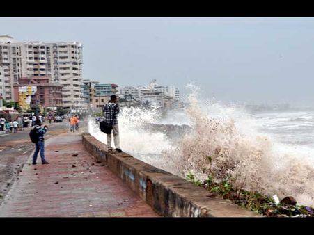 ఫైలిన్ భయానకం: నీళ్లలోకి జారుతున్నట్లుగా (పిక్చర్స్)