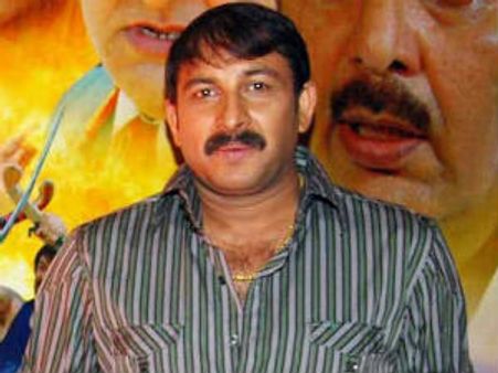 మోడీ సమక్షంలో బిజెపిలోకి సింగర్ మనోజ్ తివారీ