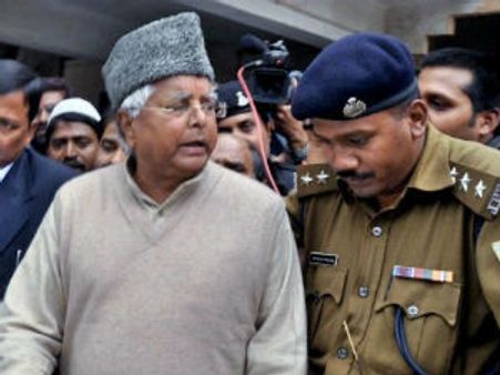 సుప్రీం ఎఫెక్ట్: లాలూప్రసాద్, జగన్నాథ్‌లపై అనర్హత వేటు