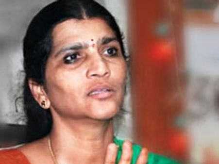 ఎన్టీఆర్, వైయస్‌ల ఆశయాలతో జగన్: లక్ష్మీపార్వతి