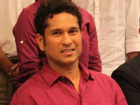 సచిన్ కాంగ్రెసుకు ప్రచారం చేయడు: రాజీవ్ శుక్లా