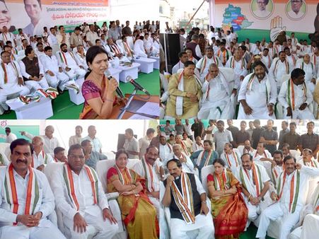 జైత్రయాత్ర: జగన్, కిరణ్‌లపై టీ నేతల అటాక్ (పిక్చర్స్)