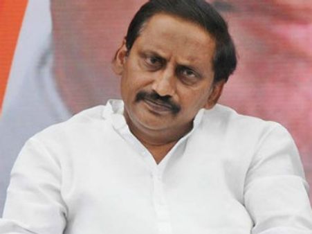 కిరణ్‌ను పిలువొద్దు: శంకరన్న, సుప్రీమా రానివ్వం: గండ్ర