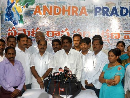 టి బిల్లు వస్తే 25 నుంచి మెరుపు సమ్మె: అశోక్ బాబు