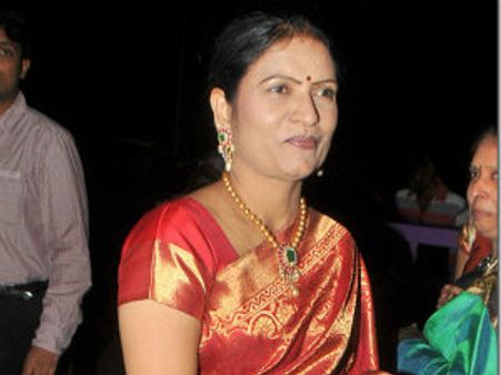 ఆపేందుకు ఇంకా కుట్రలు: విభజనపై డికె అరుణ