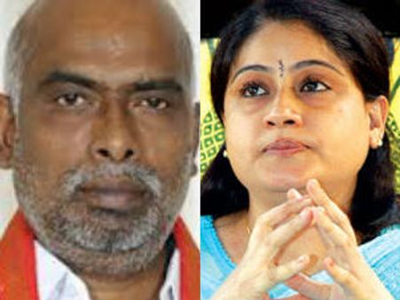 షాక్: రాములమ్మ అవాక్కు, సొంతూర్లో డొక్కా