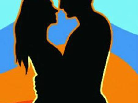 భార్య రాసలీలలు: ప్రియుడి మర్మాంగం కోసిన భర్త