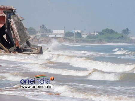 రాష్ట్రంపై మరో పంజా: దూసుకొస్తున్న లెహర్ తుఫాను