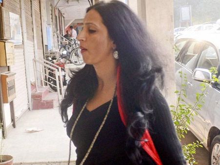 తెహెల్కా కేసు: విక్టిమ్‌ని బెదిరించలేదన్న షోమా