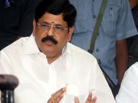 కడుపు మండితే..: ఏరాసు, బొత్స మాట వేరే: ఆనం