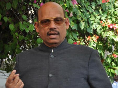 కెసిఆర్‌లో కోస్తా రక్తం, సమైక్యవాదిగా: టిజి వెంకటేష్