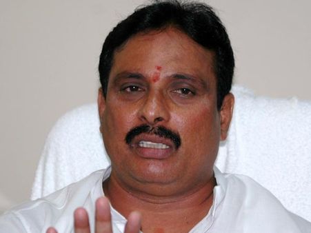 హైదరాబాద్‌పై ఆంక్షలు వద్దు: దానం, టిపై 12న: గండ్ర