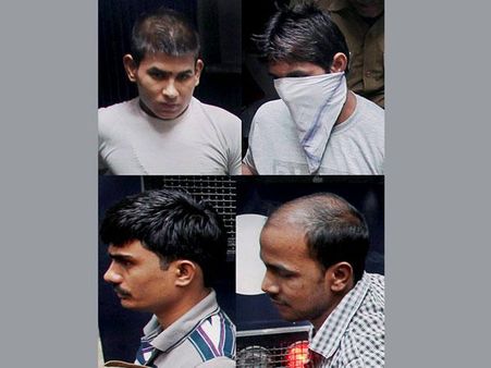 నిర్భయ ఘటనకు ఏడాది: మారని స్థితి (ఫోటోలు)