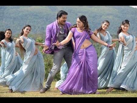 భీమవరం బుల్లోడు ఫంక్షన్‌లో యువకుడి మృతి