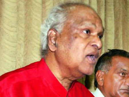 ఆటంబాబులాంటి నిర్ణయం: విభజనపై పాలడుగు