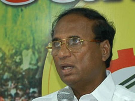 బంద్: జగన్ పార్టీకి టిడిపి కౌంటర్, బుచ్చయ్యపై రాళ్లు