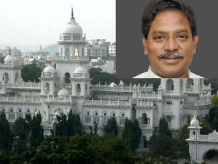 సీమాంధ్ర మంత్రితో చర్చ స్టార్ట్: బిల్లు చించిన జగన్ పార్టీ