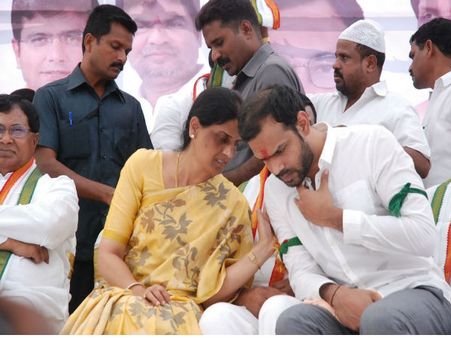 నో జగన్: సోనియా వైపే సబితా ఇంద్రారెడ్డి తనయుడు