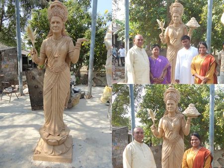 తెలంగాణ తల్లిలా సోనియా, ఆంధ్ర శిల్పి పని (పిక్చర్స్)