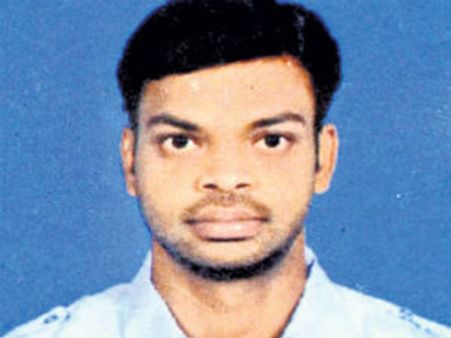  విషాద ఘటన: గదిలో ఉరేసుకుని టెక్కీ ఆత్మహత్య
