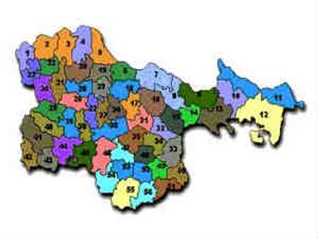 పట్టపగలే అరగంటలో బ్యాంకులో రూ.46 లక్షల దోపిడీ