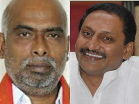 నమ్మను: కిరణ్ 'బ్యాక్ ఆఫీసు'పై డొక్కా, లగడపాటి పైనా