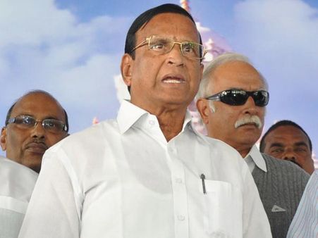కిరణ్ కొత్త పార్టీలో ఇద్దరే, సోనియా చంబల్ రాణి: గాలి
