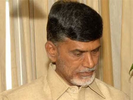 చంద్రబాబుకు షాక్: తెరాసలోకి ఎమ్మెల్యే నగేష్