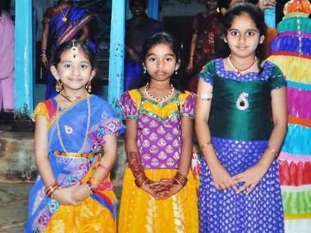 బాబాయే: ముగ్గురు చిన్నారుల దారుణ హత్య (పిక్చర్స్)