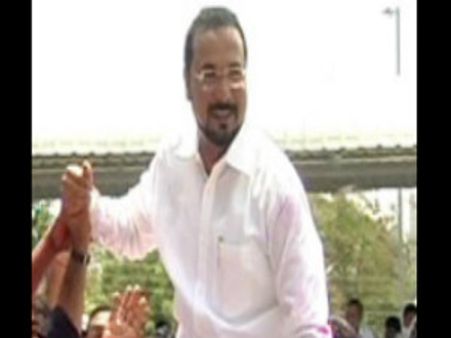 వైయస్ జగన్ పార్టీ నేత రెహ్మాన్‌కు ఏడాది జైలు శిక్ష