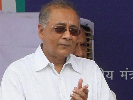 పది నెలల్లో హైదరాబాద్ ఖాళీ చేస్తాం: కిశోర్, విశాఖే