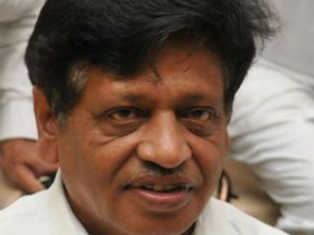 ఓ ముఖం పెట్టుకుని పార్టీ పెడ్తారు: కిరణ్ రెడ్డిపై మైసురా