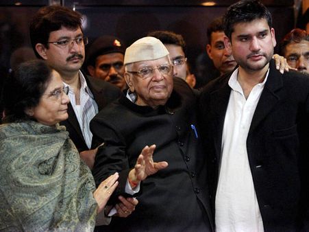 తివారీ ఏడ్చారు, నాకూ కన్నీరొచ్చింది: రోహిత్ శేఖర్