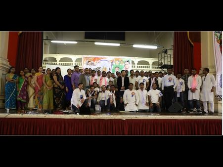 తెలంగాణ విజయోత్సవ సభ(పిక్చర్స్)