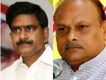 లోటస్ పాండ్ కేరాఫ్ అడ్రస్: ఉమ, ఓటేస్తే: యనమల