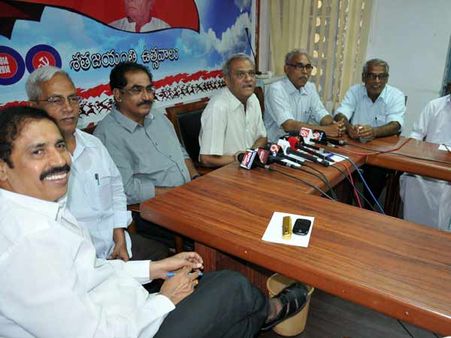 లెఫ్ట్‌పార్టీల రైట్: పవన్ అందగాడే కానీ.. నారాయణ డౌట్